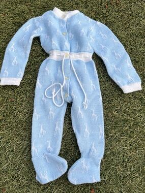Friemann vintage Baby Blue Knit Footed One-Piece with White Giraffe Pattern